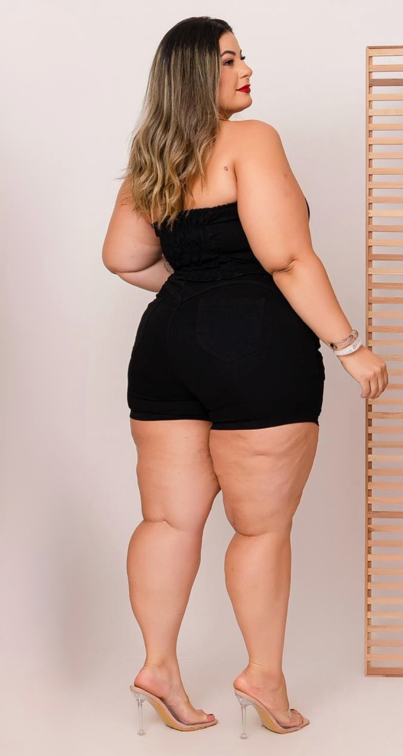 Short jean noir + ceinture